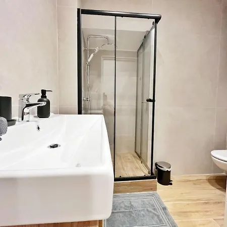 Ref 114 - Beautiful 3-room In The Center 아파트 *