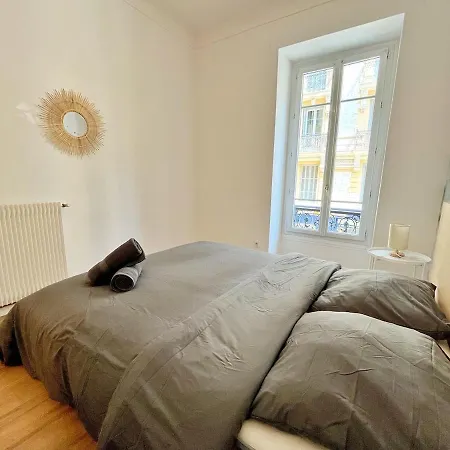 Ref 114 - Beautiful 3-room In The Center 아파트 니스