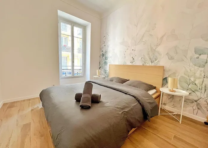 Ref 114 - Beautiful 3-room In The Center