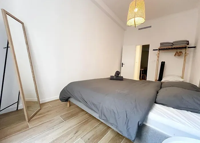 Ref 114 - Beautiful 3-room In The Center