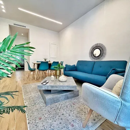 Ref 114 - Beautiful 3-room In The Center Apartamento *